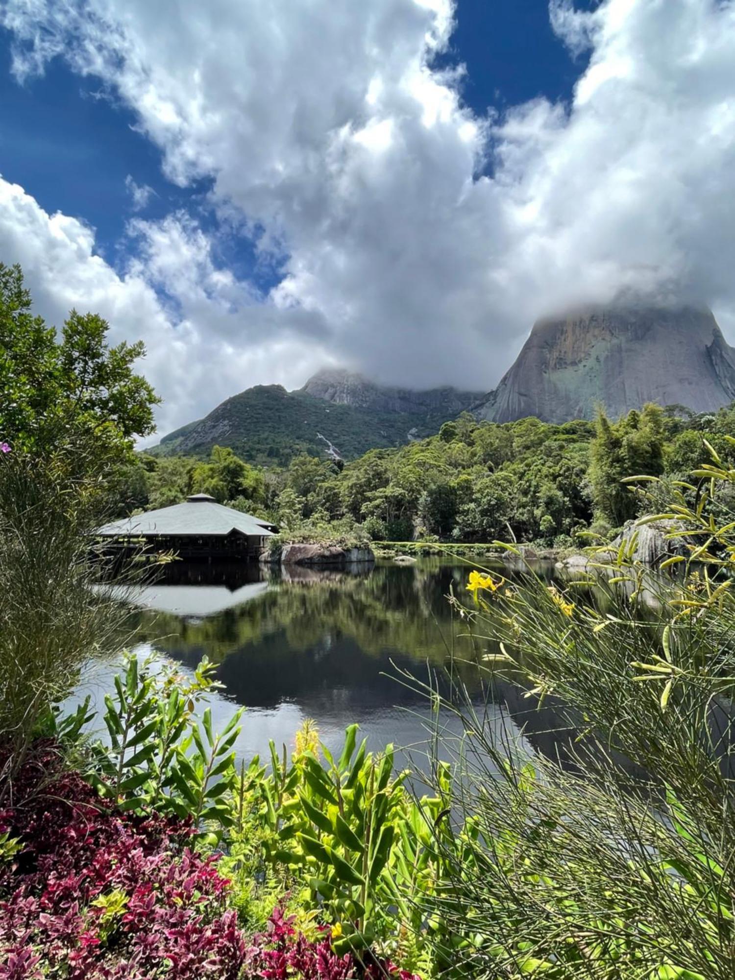 Suite Vista Azul - Frente Para Pedra Azul Pedra Azul  Luaran gambar